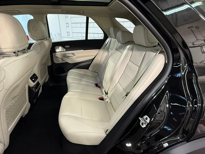 Mercedes-Benz GLE Черный Non metallic фото 16
