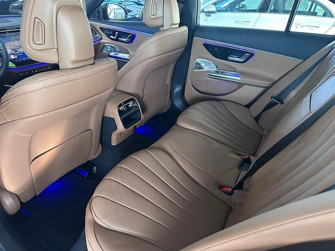 Mercedes-Benz E-Класс Черный Non metallic фото 5