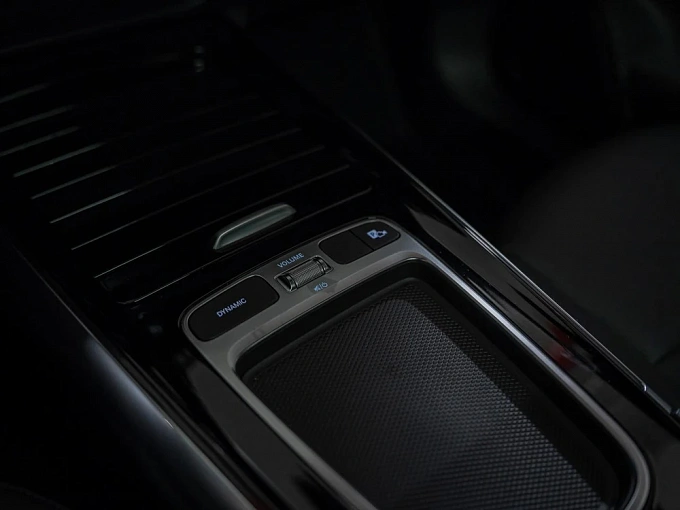 Mercedes-Benz GLA Белый Non metallic фото 20