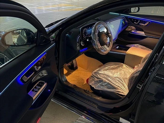 Mercedes-Benz E-Класс Черный Non metallic фото 4