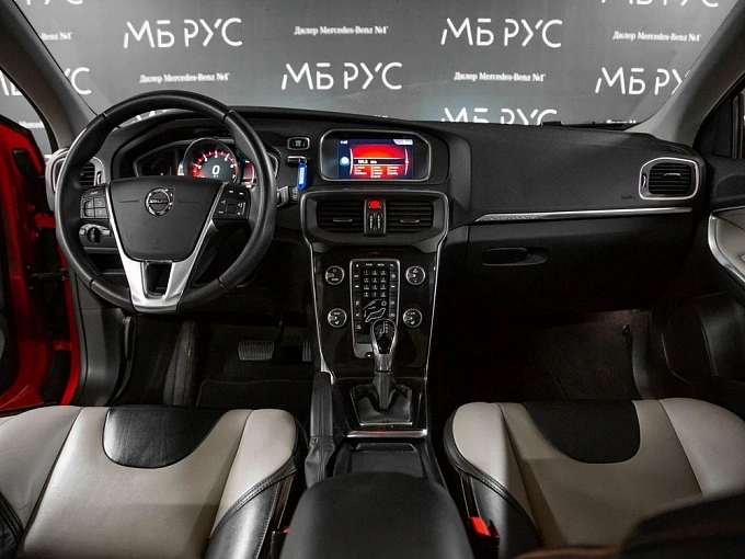Volvo V40 2017 1.5 AT (152 л.с.) фото 5