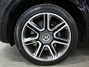 Bentley Bentayga 2017 6.0 AT 4WD (608 л.с.) фото 19
