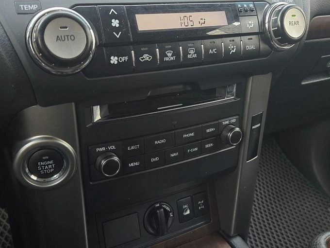 Toyota Land Cruiser Prado 2013 4.0 AT 4WD (282 л.с.) фото 10