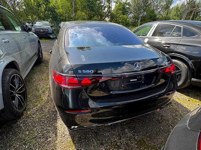 Mercedes-Benz S-Класс Черный Non metallic фото 2