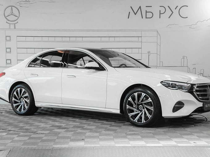Mercedes-Benz E-Класс Белый Non metallic фото 2