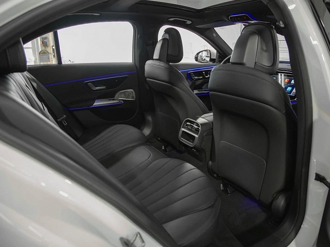 Mercedes-Benz E-Класс Белый Non metallic фото 14