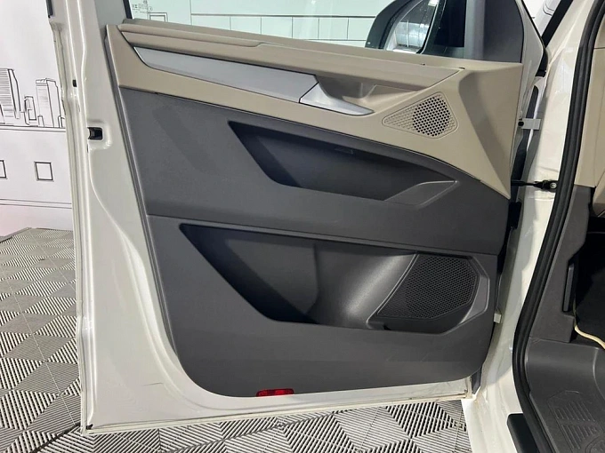 Volkswagen Multivan 2022 2.0 AMT (204 л.с.) фото 21
