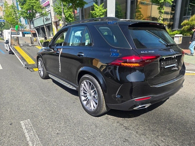 Mercedes-Benz GLE Черный Non metallic фото 2