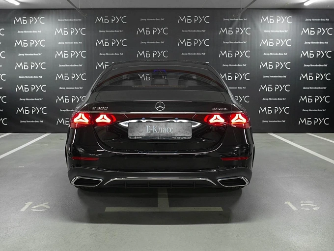 Mercedes-Benz E-Класс Черный Non metallic фото 4
