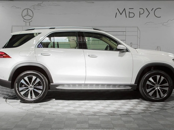Mercedes-Benz GLE Белый Non metallic фото 7