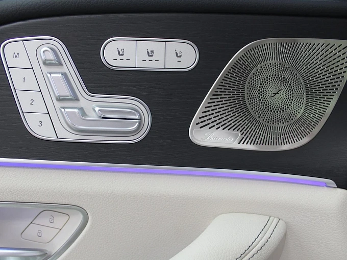 Mercedes-Benz GLE Белый Non metallic фото 21