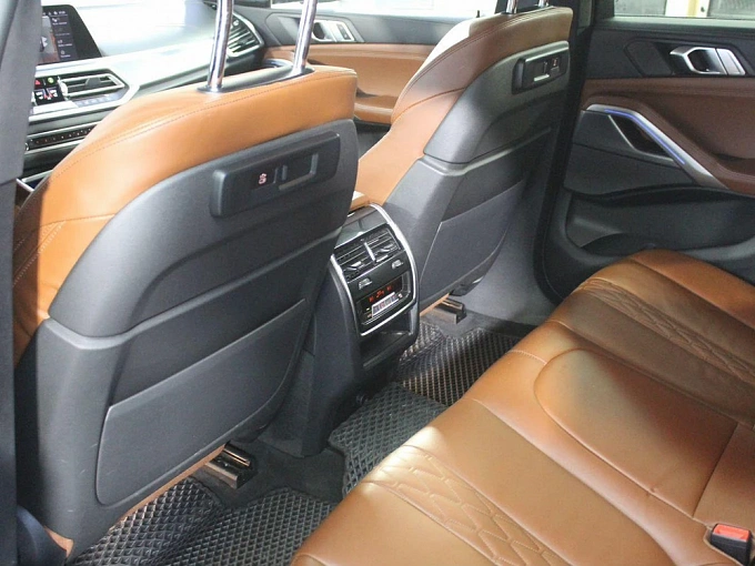 BMW X6 2021 3.0d AT 4WD (249 л.с.) фото 13