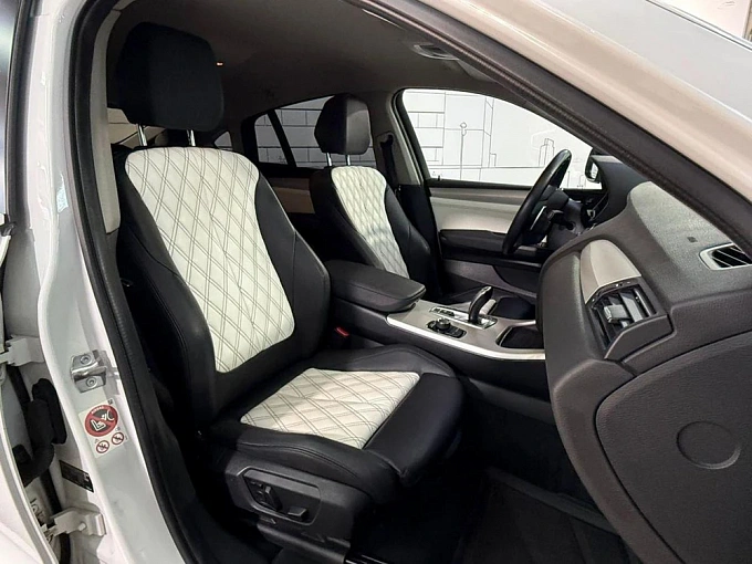 BMW X4 2015 2.0d AT 4WD (190 л.с.) фото 13