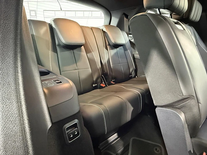 Mercedes-Benz GLS Черный Non metallic фото 15