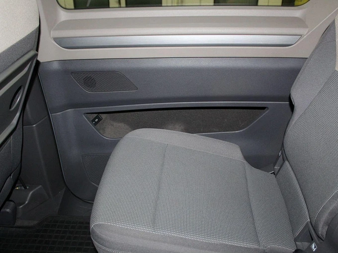 Volkswagen Multivan 2022 2.0d AMT (150 л.с.) фото 28