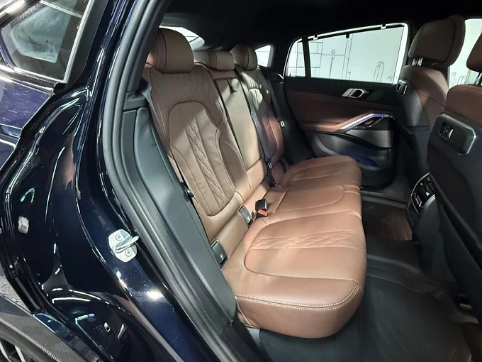 BMW X6 2023 3.0 AT 4WD (381 л.с.) фото 22