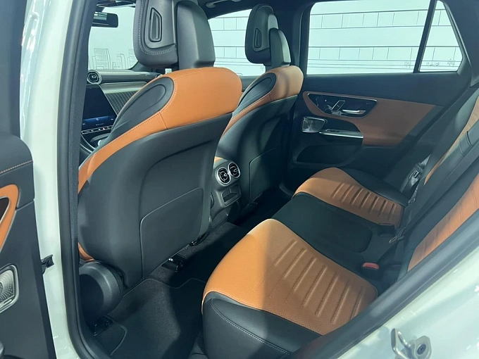 Mercedes-Benz GLC Белый Non metallic фото 16