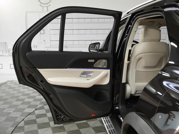 Mercedes-Benz GLE Черный Non metallic фото 28
