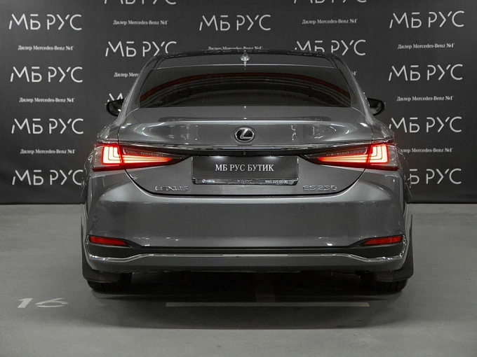 Lexus ES 2019 2.5 AT (200 л.с.) фото 4