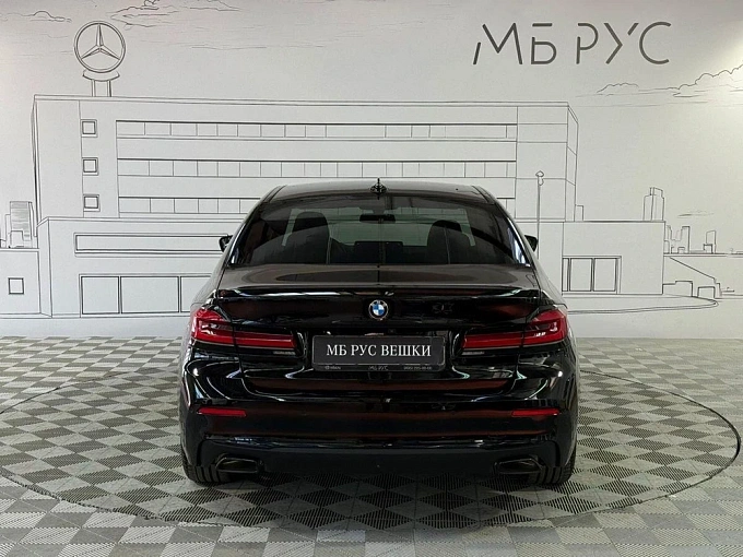 BMW 5 серии 2023 520 2.0d AT 4WD (190 л.с.) фото 8