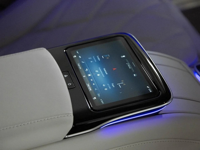 Mercedes-Benz Maybach S-Класс Черный Non metallic фото 37