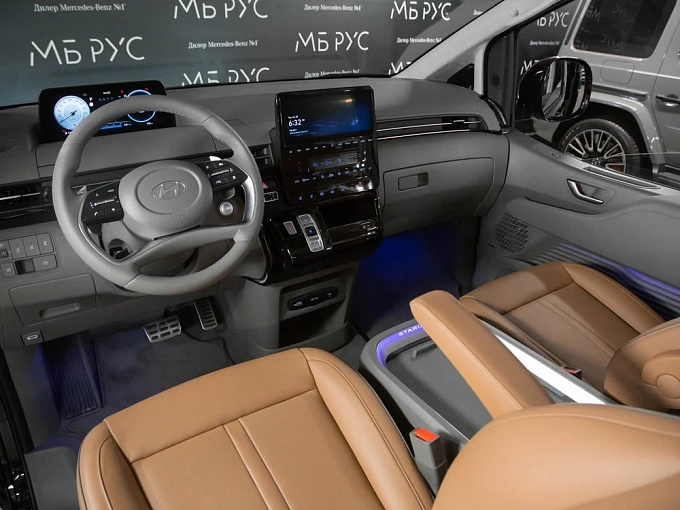 Hyundai Staria Черный Non metallic фото 6