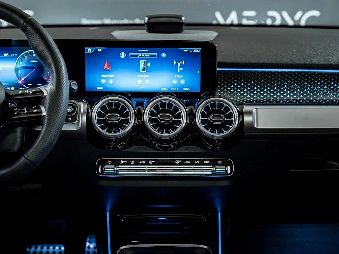 Mercedes-Benz GLB Белый Non metallic фото 16