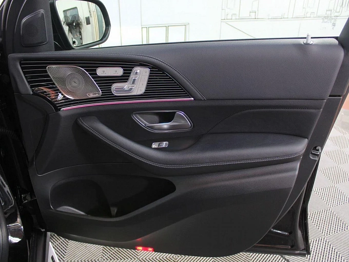 Mercedes-Benz GLE 2023 300 2.0d AT 4Matic (269 л.с.) фото 29