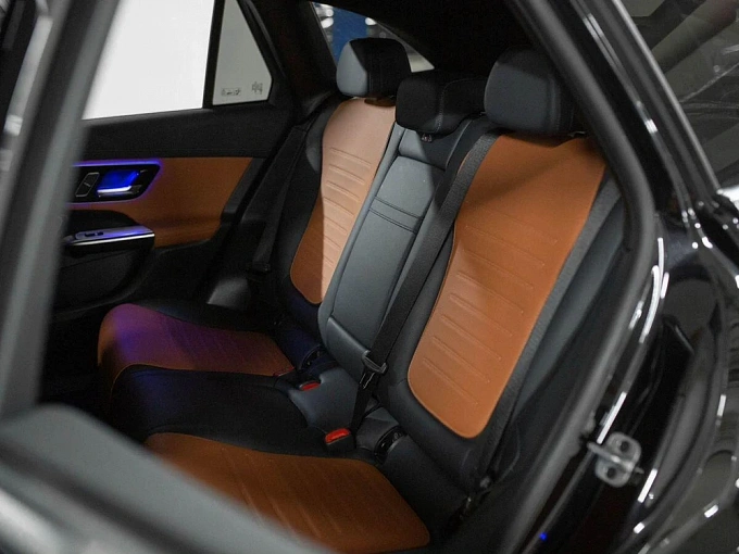 Mercedes-Benz GLC 2024 2.0 AT 4Matic (258 л.с.) фото 8