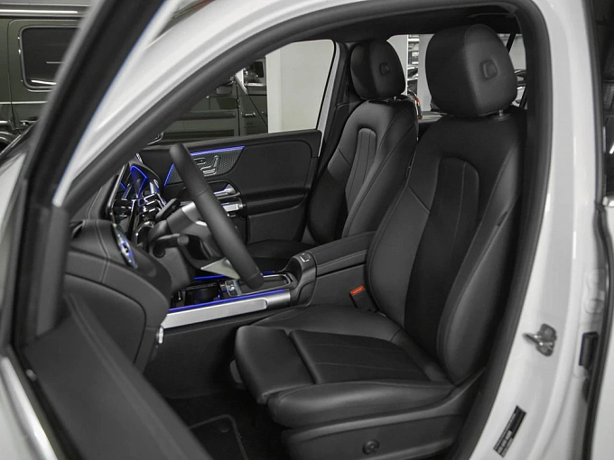 Mercedes-Benz GLB Белый Non metallic фото 11