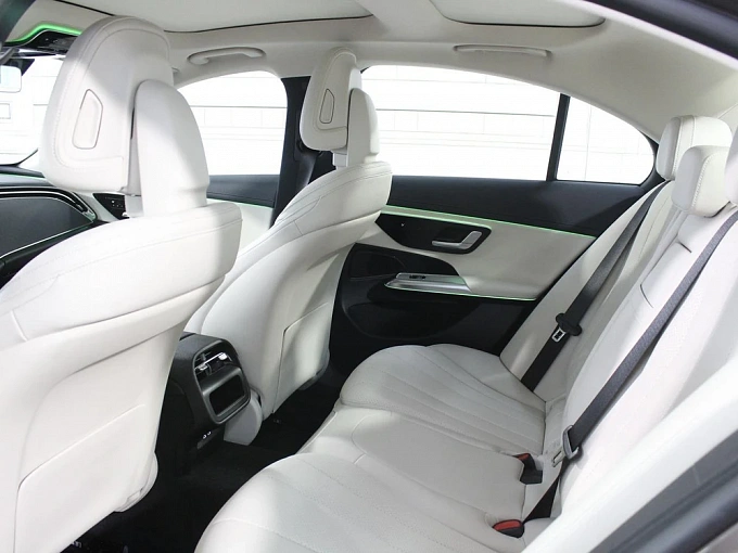 Mercedes-Benz E-Класс Серый Non metallic фото 17