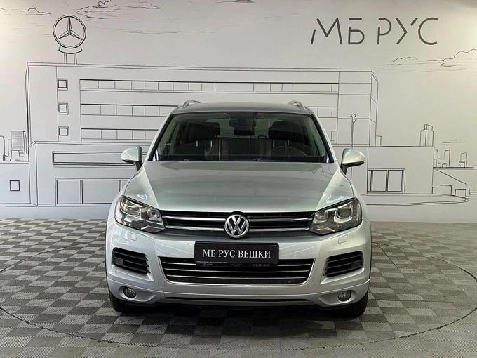Volkswagen Touareg 2013 3.6 AT 4WD (249 л.с.) фото 5