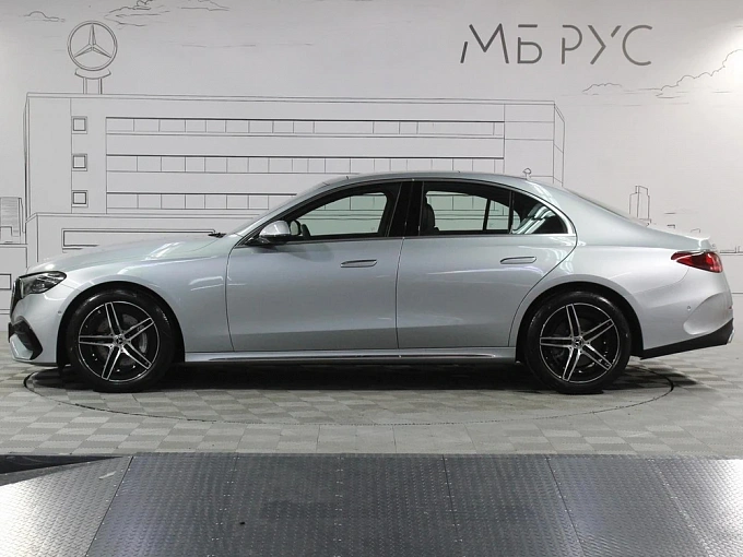 Mercedes-Benz E-Класс Серый Non metallic фото 3