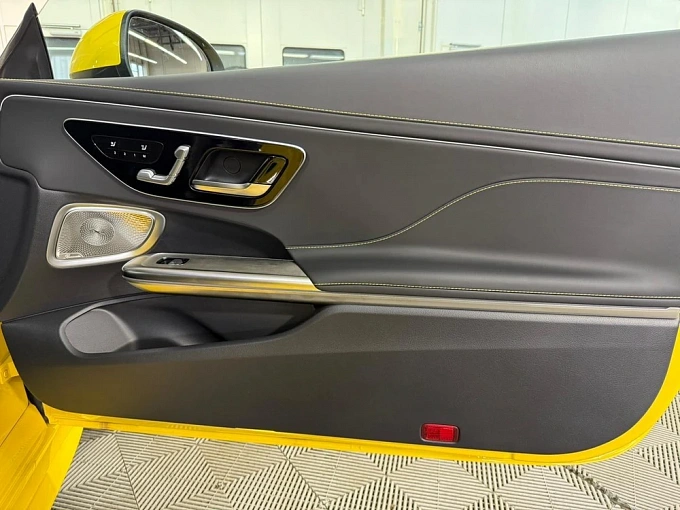 Mercedes-Benz CLE AMG Желтый Non metallic фото 25