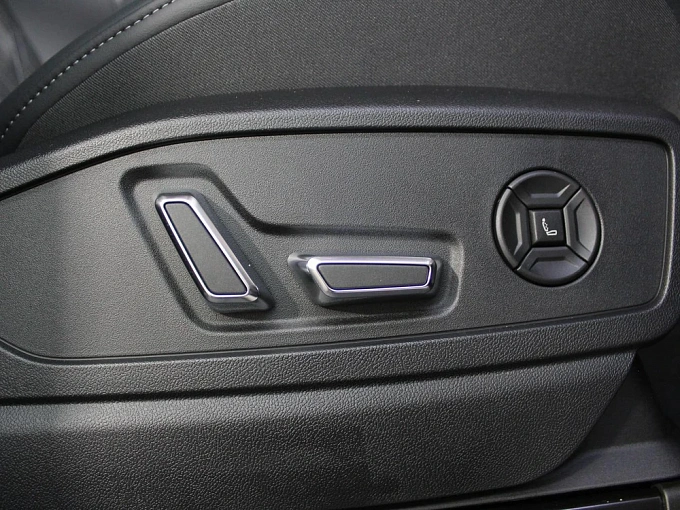 Audi Q5 Черный Non metallic фото 33