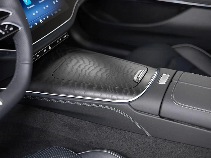 Mercedes-Benz E-Класс Белый Non metallic фото 14