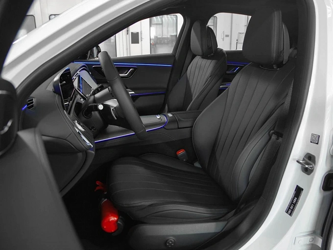 Mercedes-Benz E-Класс Белый Non metallic фото 13