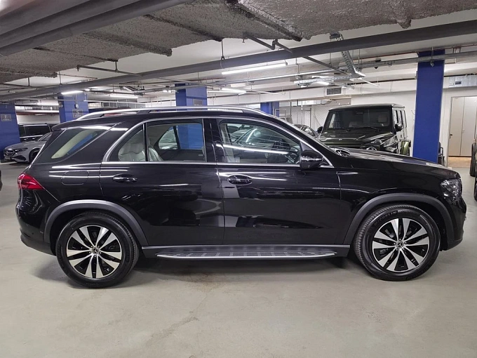 Mercedes-Benz GLE Черный Non metallic фото 7