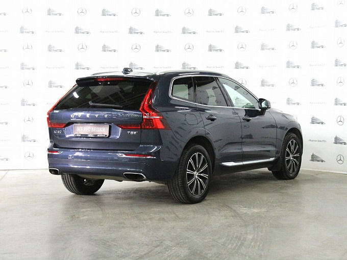 Volvo XC60 2019 2.0 AT 4WD (249 л.с.) Синий 70643475 фото 6