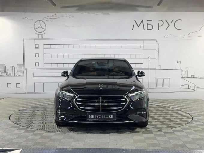 Mercedes-Benz E-Класс Черный Non metallic фото 4