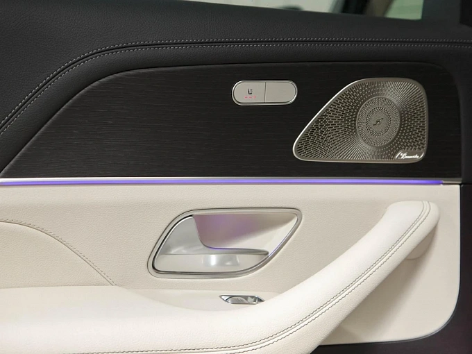 Mercedes-Benz GLE Белый Non metallic фото 35