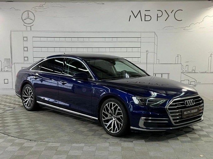 Audi A8 2018 3.0 AT 4WD (340 л.с.) фото 3