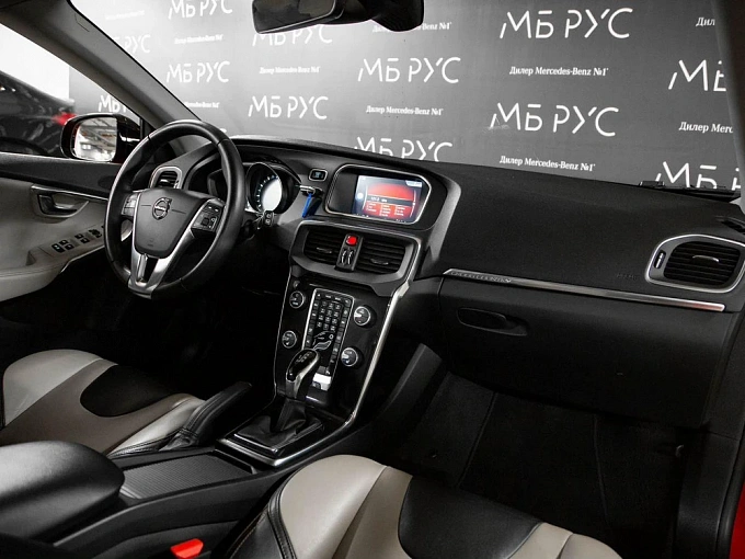 Volvo V40 2017 1.5 AT (152 л.с.) фото 7